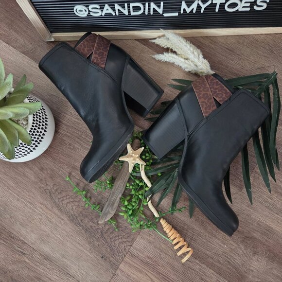 Kenneth Cole Reaction Black Booties w/Cheatah criss cross strap detail 8… - Picture 7 of 13